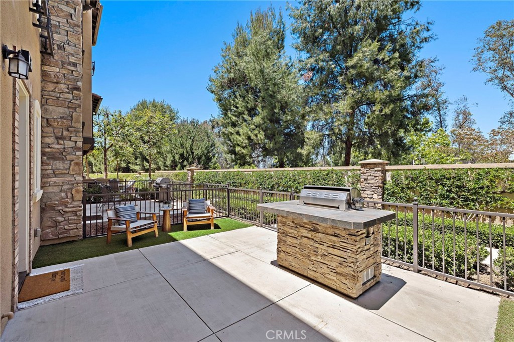 23 Aliso Ridge Loop Mission Viejo, CA 92691 - Photo 10 of 65 Dine Alfresco