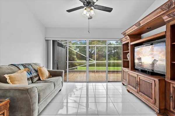 $350,000 | 7771 Majestic Palm Drive, Boynton Beach, FL 33437