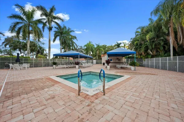 $350,000 | 7771 Majestic Palm Drive, Boynton Beach, FL 33437