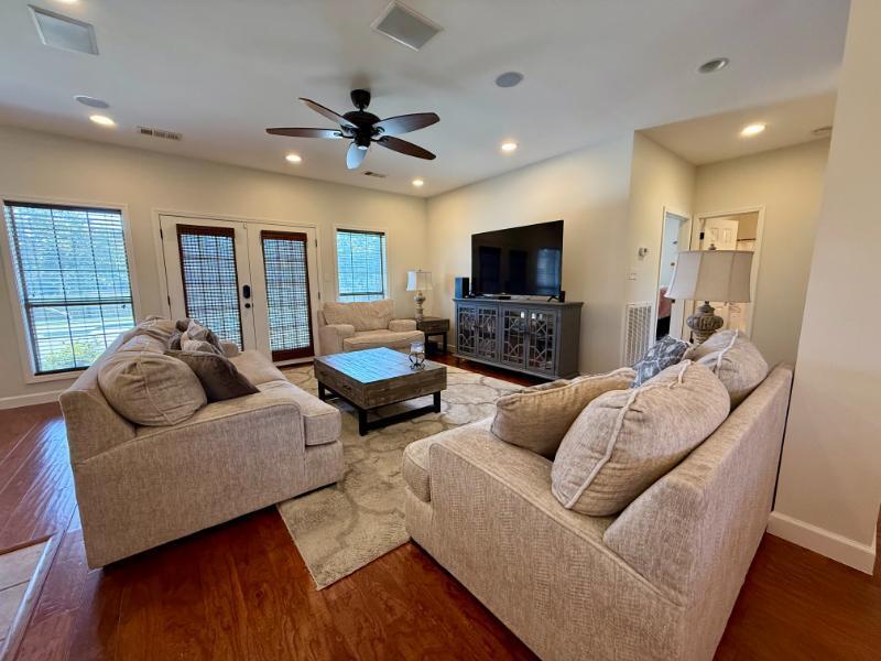 134 Rippavilla Street Saltillo, MS 38866 - Photo 3 of 32 3 Living Room