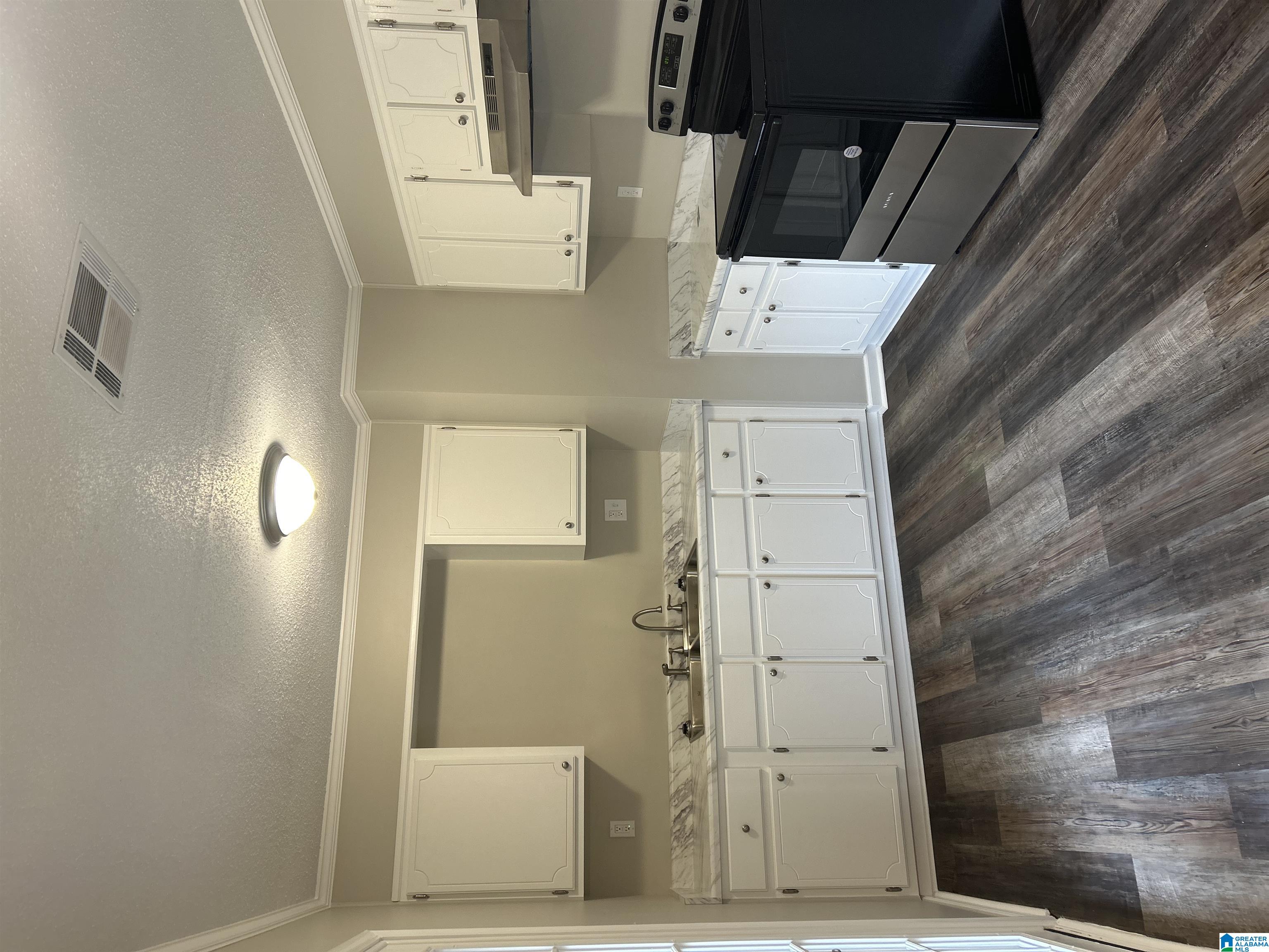 710 Woodrow Avenue Selma, AL 36701 - Photo 8 of 11