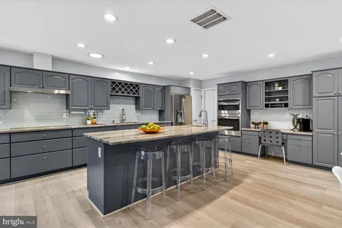 $1,265,000 | 6409 Old Dominion Drive, McLean, VA 22101