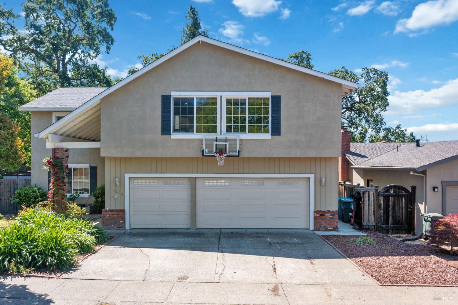 5260 San Luis Avenue Santa Rosa, CA 95409 - Photo 1 of 48