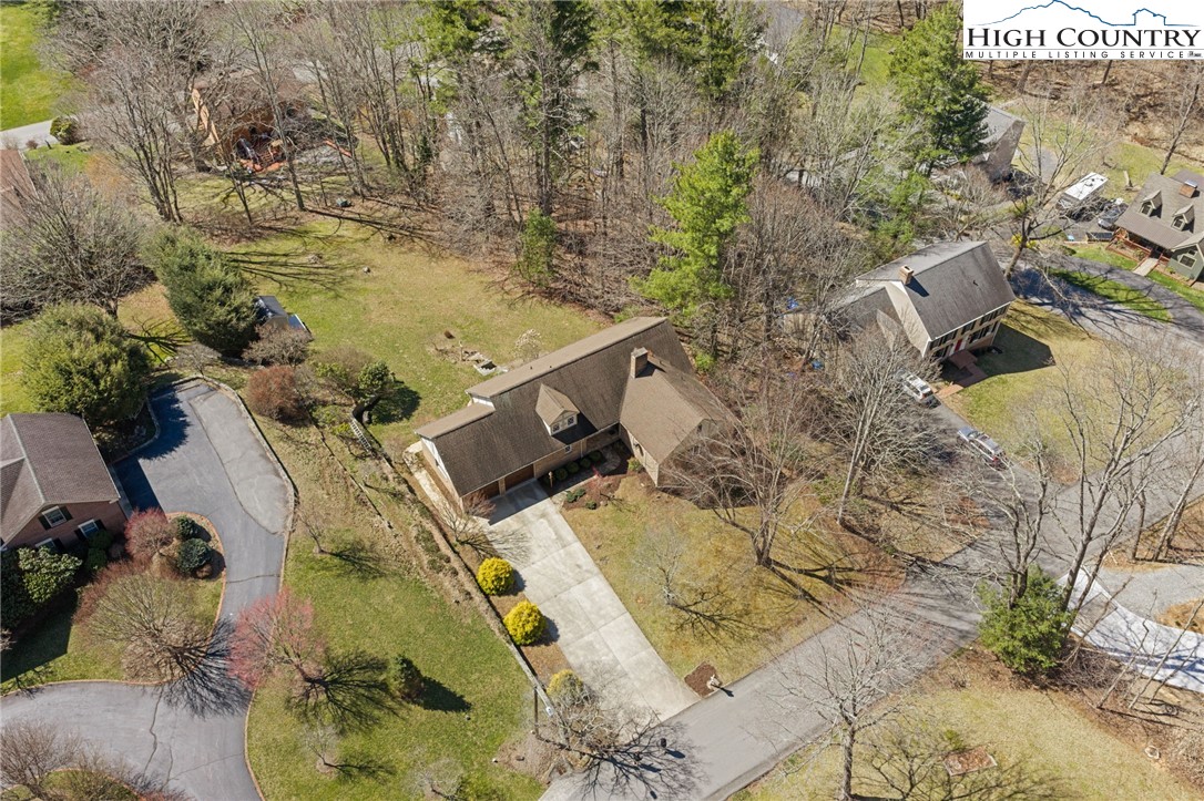 304 Glendale Drive Boone, NC 28607 - Photo 6 of 50