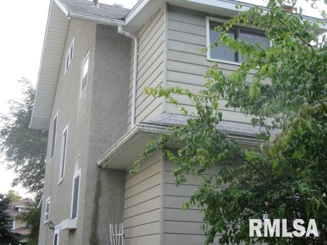 830 South 6th Street Clinton, IA 52732 - Photo 2 of 16 Gallery Image 2