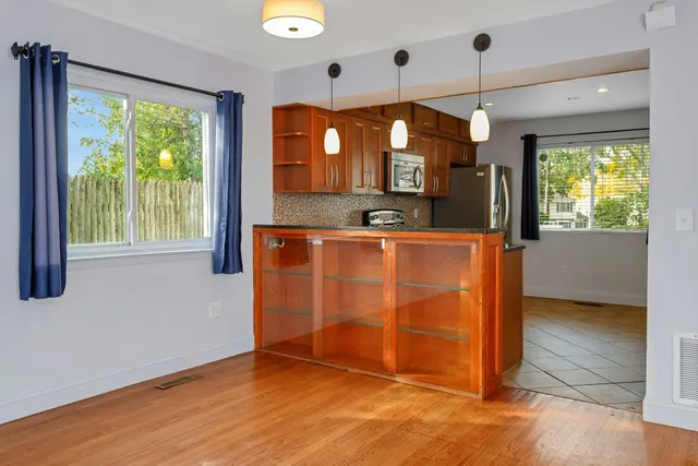 $575,000 | 52 Randall Avenue, Unit 8, Stamford, CT 06905