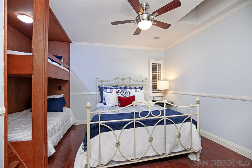 711 Marsolan Avenue Solana Beach, CA 92075 - Photo 13 of 25