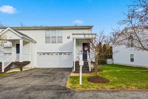 $229,000 | 118 Towne Square Court, Eureka, MO 63025