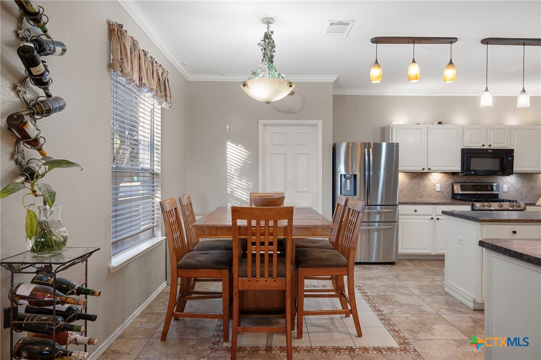 17813 Floribundas Lane Elgin, TX 78621 - Photo 7 of 37
