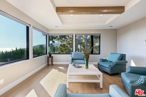 $4,300,000 | 17810 Sabbiadoro Way, Pacific Palisades, CA 90272