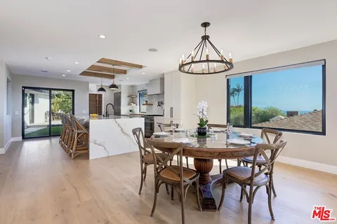 $4,300,000 | 17810 Sabbiadoro Way, Pacific Palisades, CA 90272