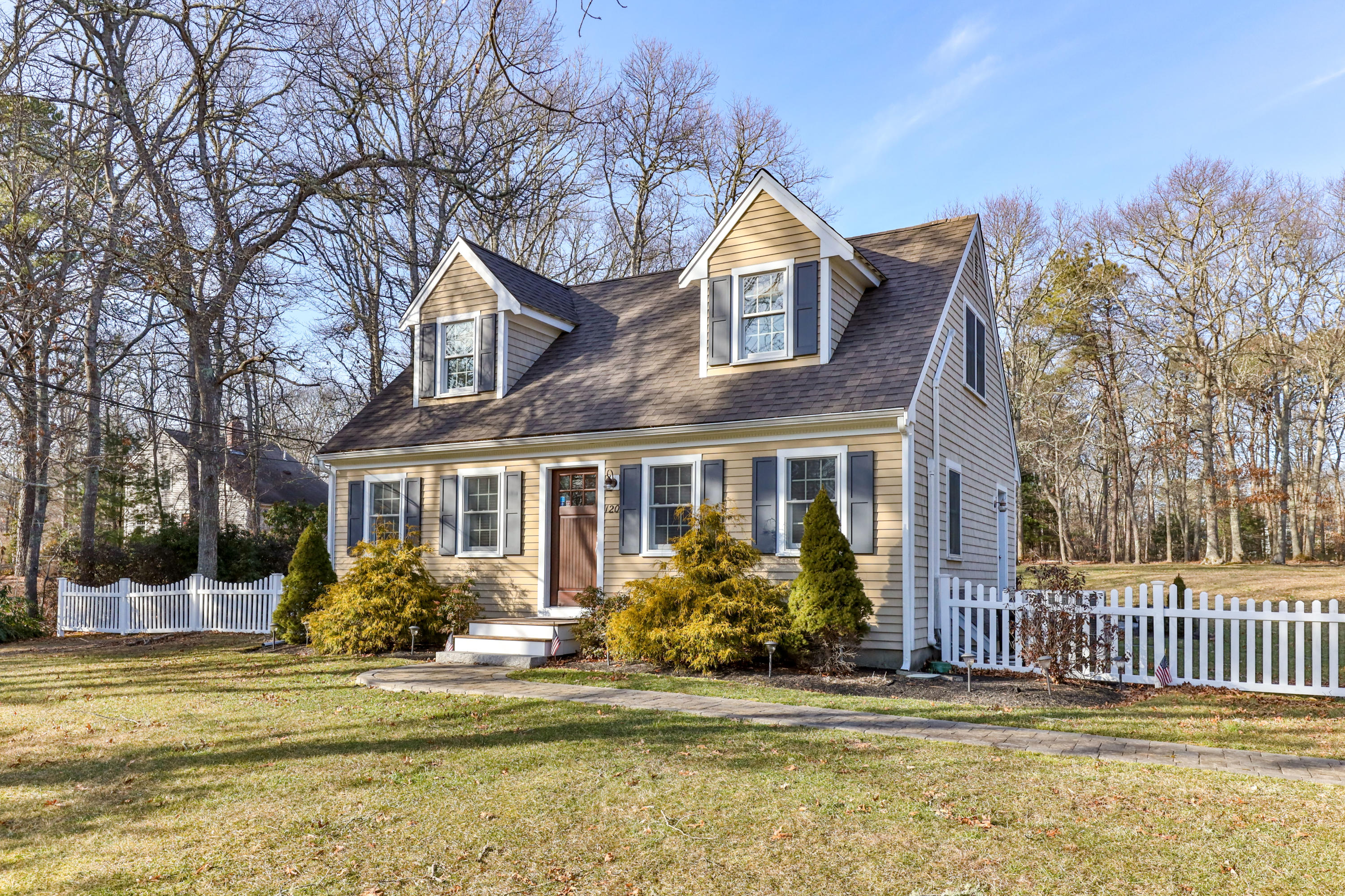 120 Asa Meigs Road Marstons Mills, MA 02648 - Photo 38 of 38 120AvaLR-2
