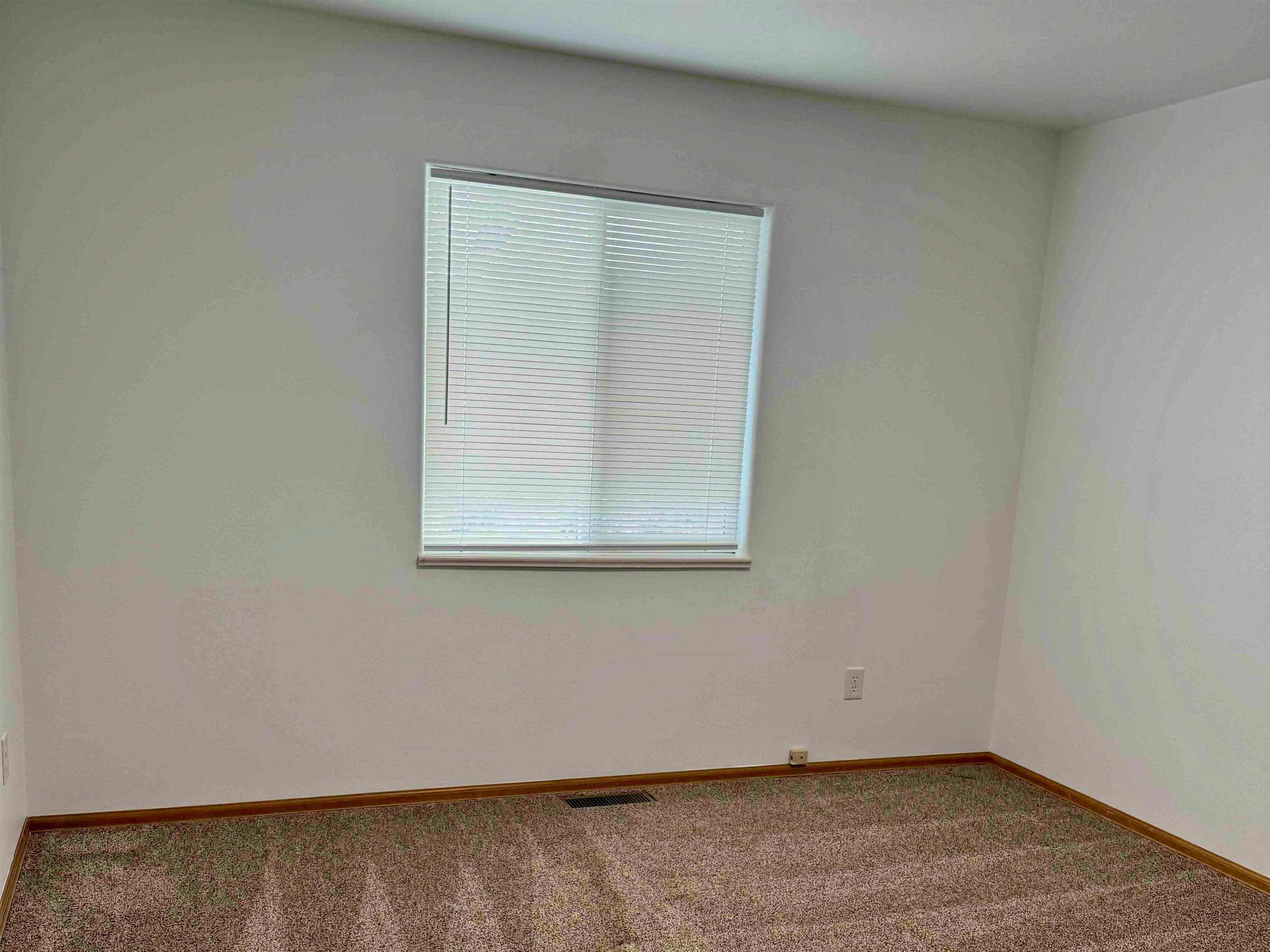 419 1/2 29 1/2 Road Grand Junction, CO 81504 - Photo 9 of 36 an empty room with a window