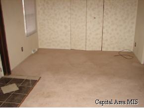 1854 Brian Lane Springfield, IL 62703 - Photo 2 of 9