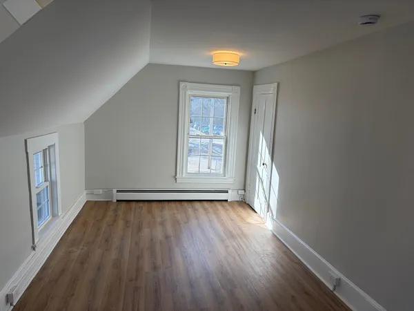 $1,550 | 319 Jewett Street, Manchester, NH 03103