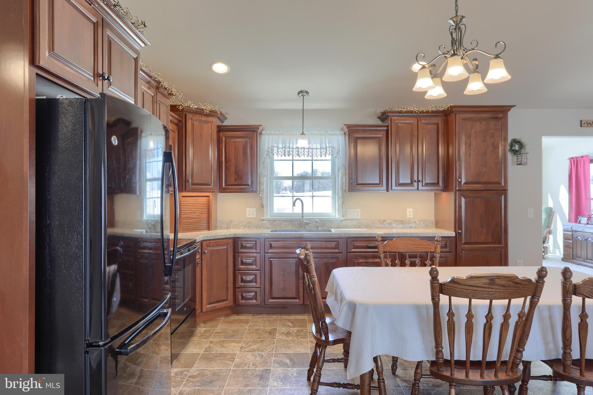 2037 South Forge Road Palmyra, PA 17078 - Photo 12 of 46 Gallery Image 12