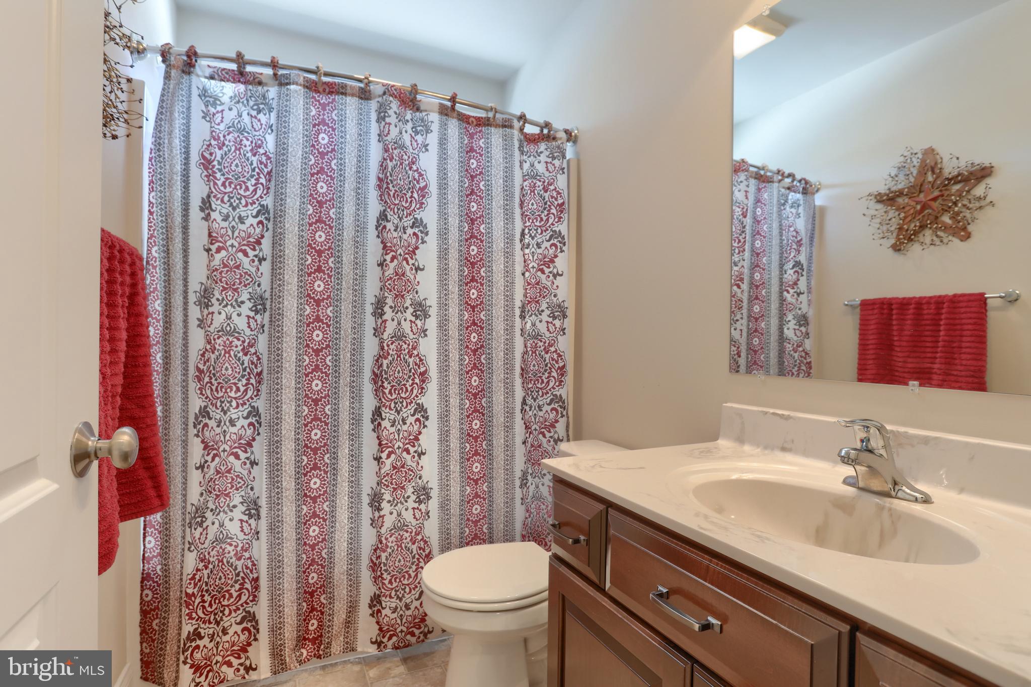 2037 South Forge Road Palmyra, PA 17078 - Photo 28 of 46 Main Bath