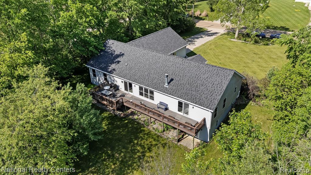 15379 Bird Road Linden, MI 48451 - Photo 35 of 39