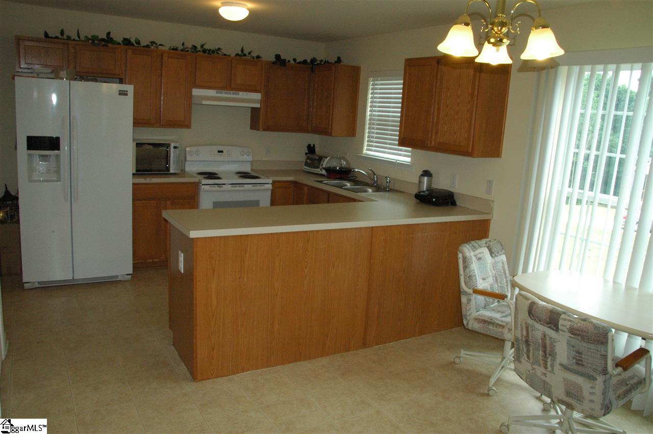 621 Reid School Road Taylors, SC 29687 - Photo 7 of 18 Gallery Image 7