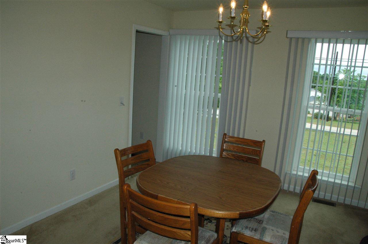 621 Reid School Road Taylors, SC 29687 - Photo 8 of 18 Gallery Image 8
