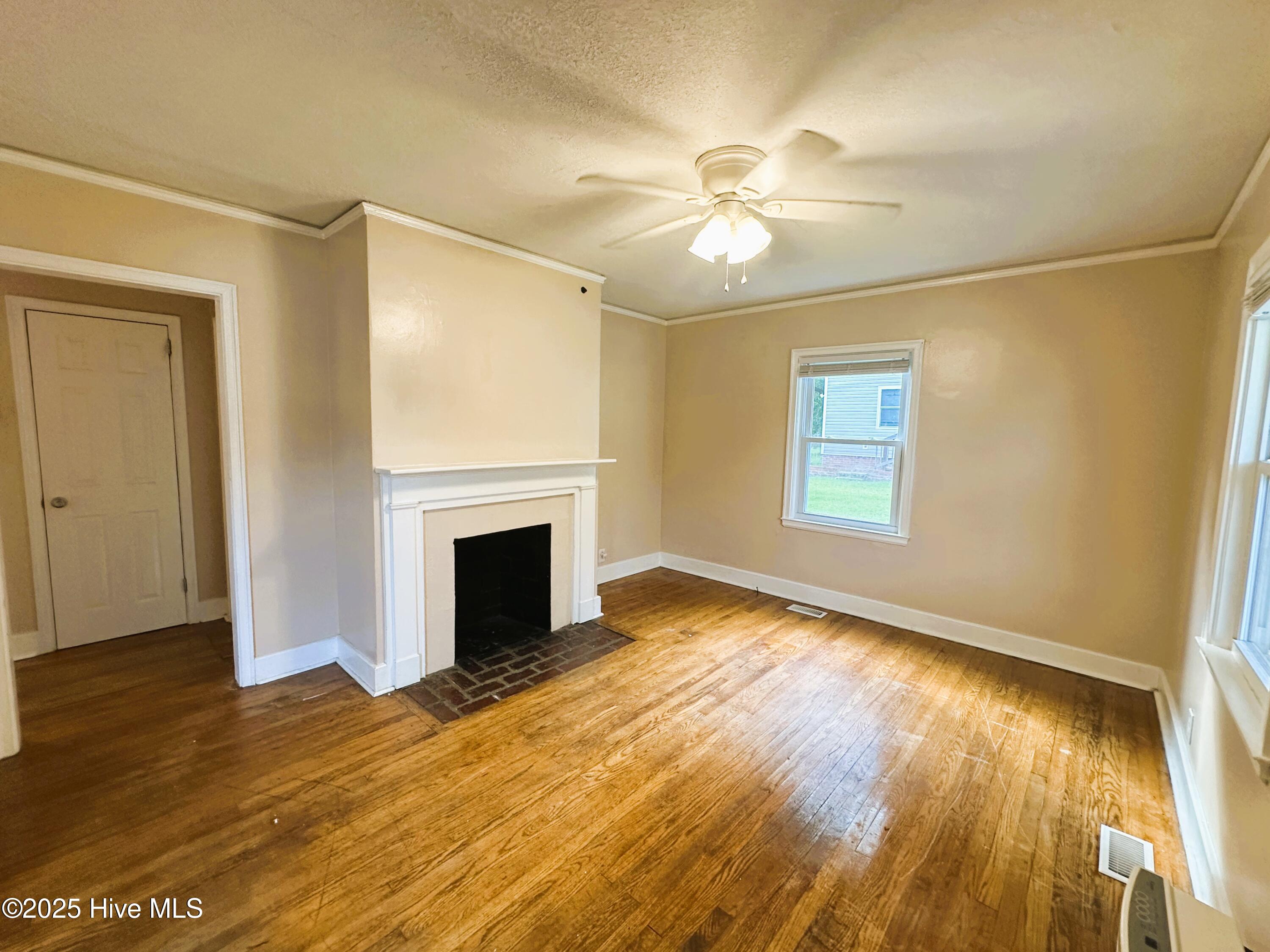 201 Queens Road Jacksonville, NC 28540 - Photo 6 of 22 IMG_1718