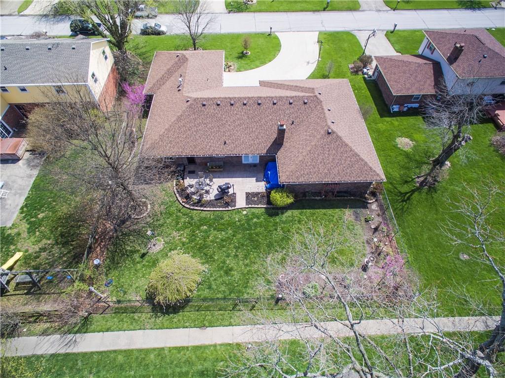 658 Canyon Road Indianapolis, IN 46217 - Photo 4 of 48 Gallery Image 4