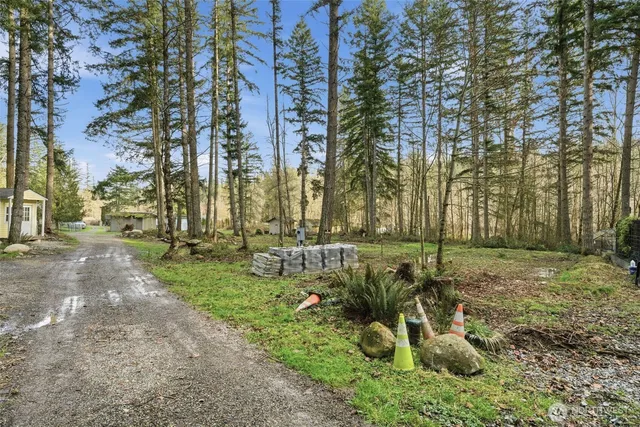 $799,999 | 34315 Tanwax Drive East, Eatonville, WA 98328