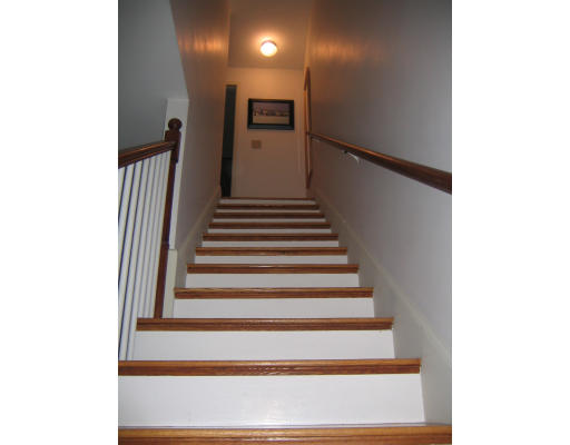 35 Charlesbank Road, Unit 35 Newton, MA 02458 - Photo 9 of 13 Gallery Image 9
