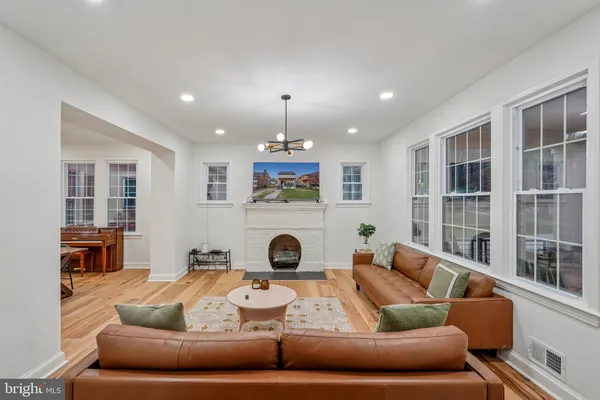 $5,500 | 3422 Pennsylvania Ave. Southeast, Washington, DC 20020