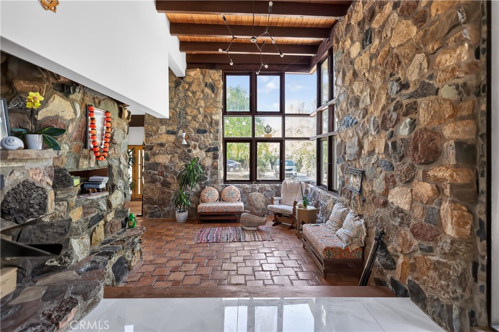2914 South Foose Road Malibu, CA 90265 - Photo 6 of 37