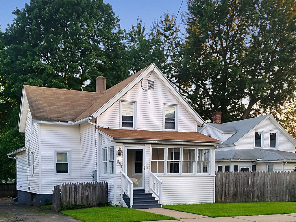 384 Nottingham Street Springfield, MA 01104 - Photo 1 of 25