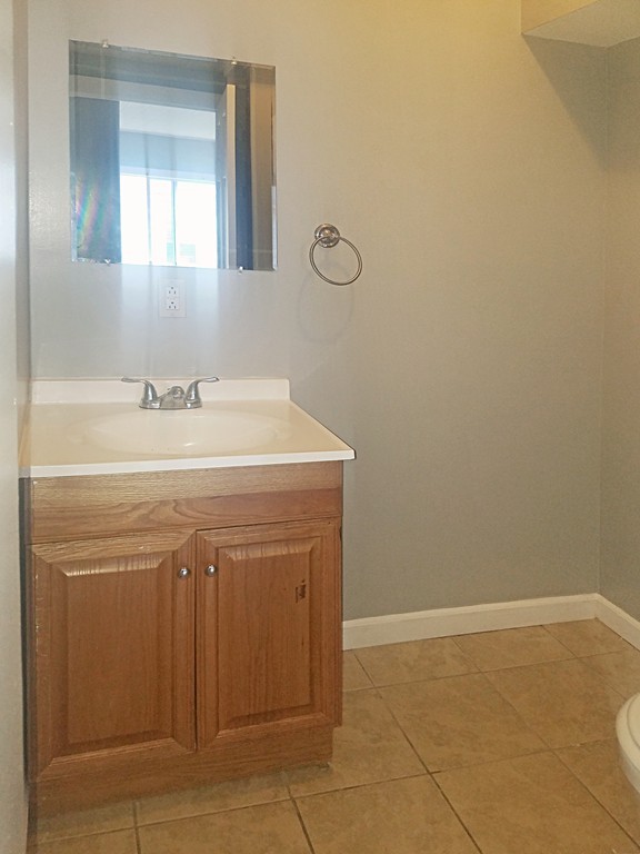 384 Nottingham Street Springfield, MA 01104 - Photo 16 of 25