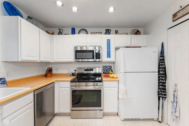 $225,000 | 9105 Southernwood Way, Indianapolis, IN 46231