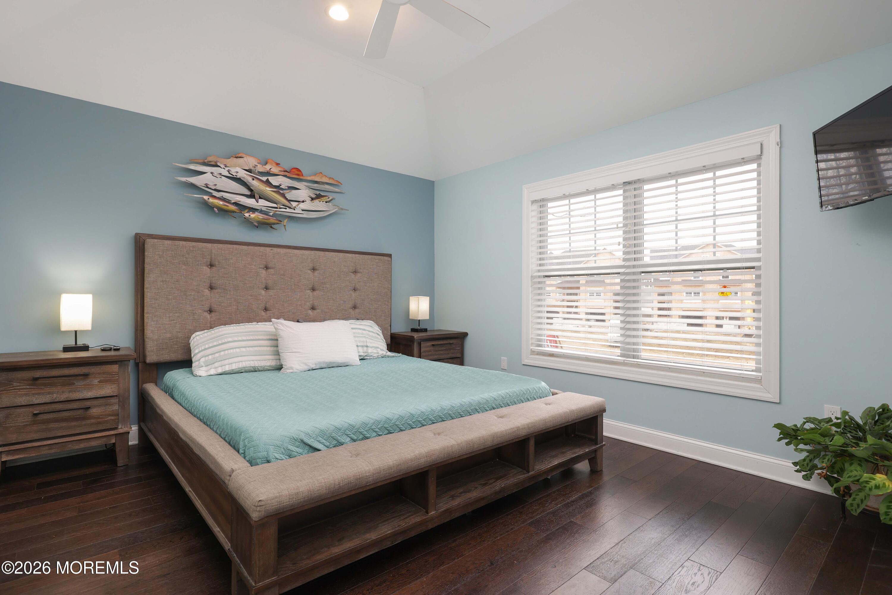 80 Fulton Street Keyport, NJ 07735 - Photo 29 of 55 Primary Bedroom Ensuite