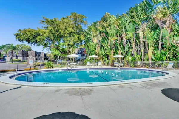 $1,800 | 3119 Oakland Shores Drive, Unit C110, Oakland Park, FL 33309