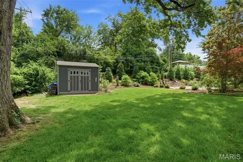 $1,399,900 | 17 Stacy Drive, St. Louis, MO 63132