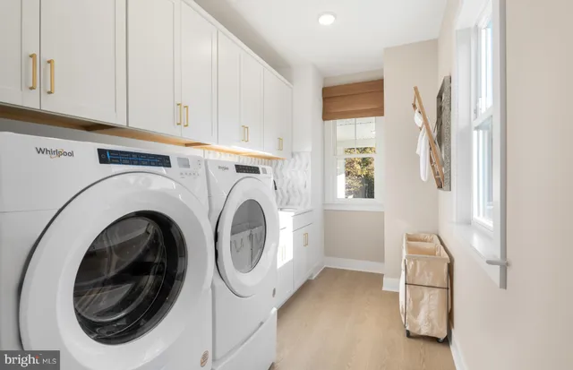 $1,109,990 | 42704 Cattail Crk Drive, Leesburg, VA 20176