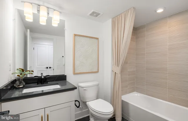 $1,109,990 | 42704 Cattail Crk Drive, Leesburg, VA 20176