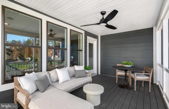 $1,109,990 | 42704 Cattail Crk Drive, Leesburg, VA 20176