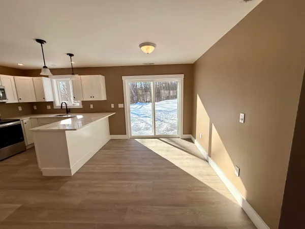 $369,900 | 5 Oldham Road, St. Albans, ME 04971