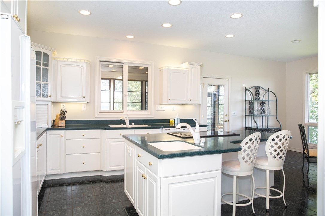 103 Wynmere Way Seneca, SC 29672 - Photo 10 of 40 Gallery Image 10