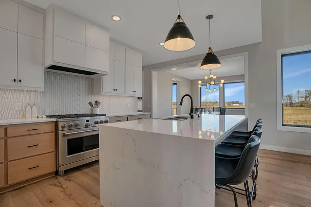 $1,099,900 | 2713 Lehman Court, Sartell, MN 56377