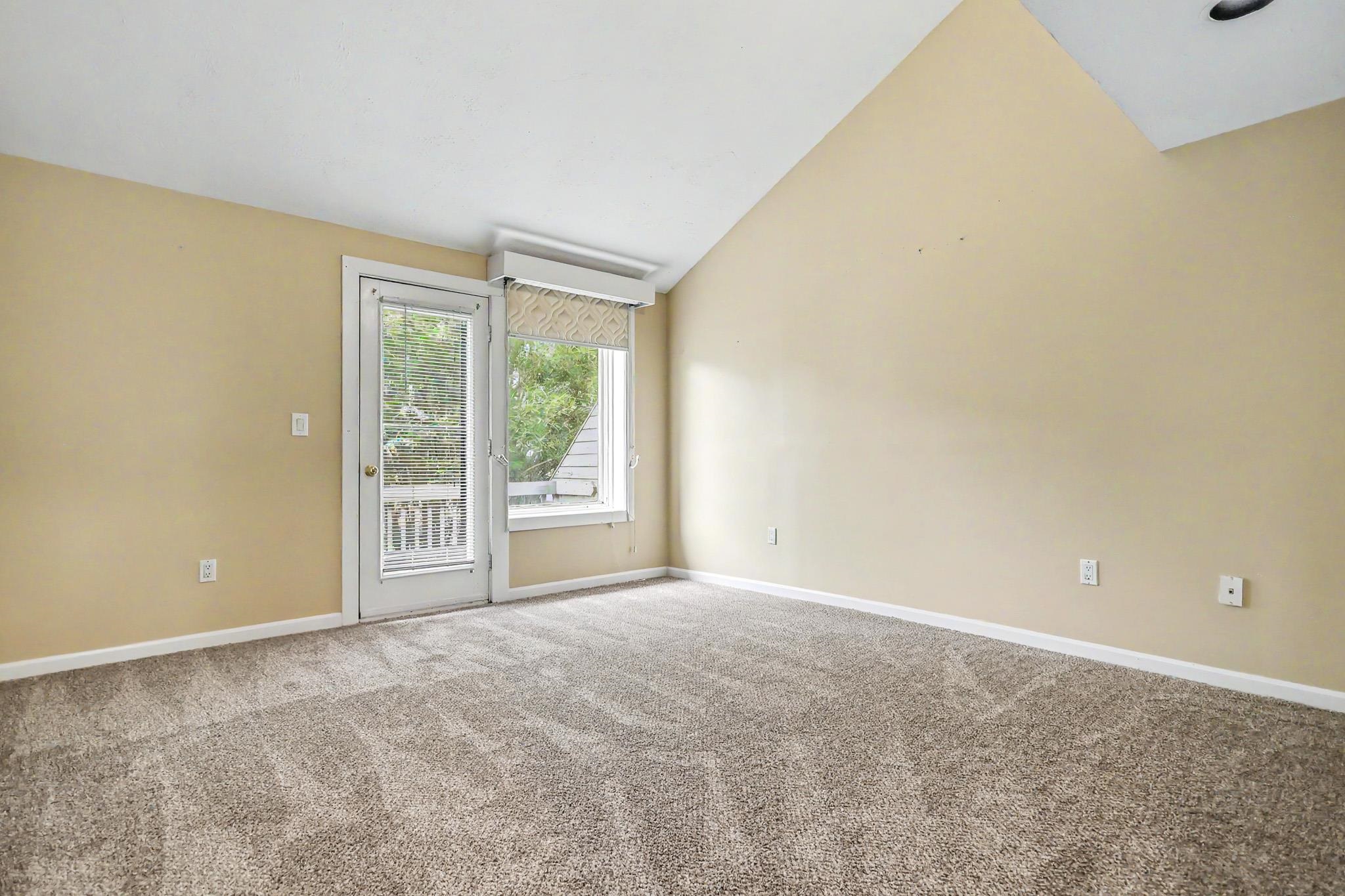 5 Tsienneto Road, Unit 110 Derry, NH 03038 - Photo 24 of 37 Gallery Image 24