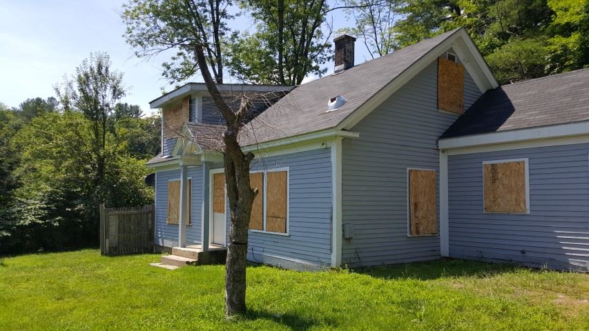 84 Parker Hill Road Rockingham, VT 05101 - Photo 2 of 19