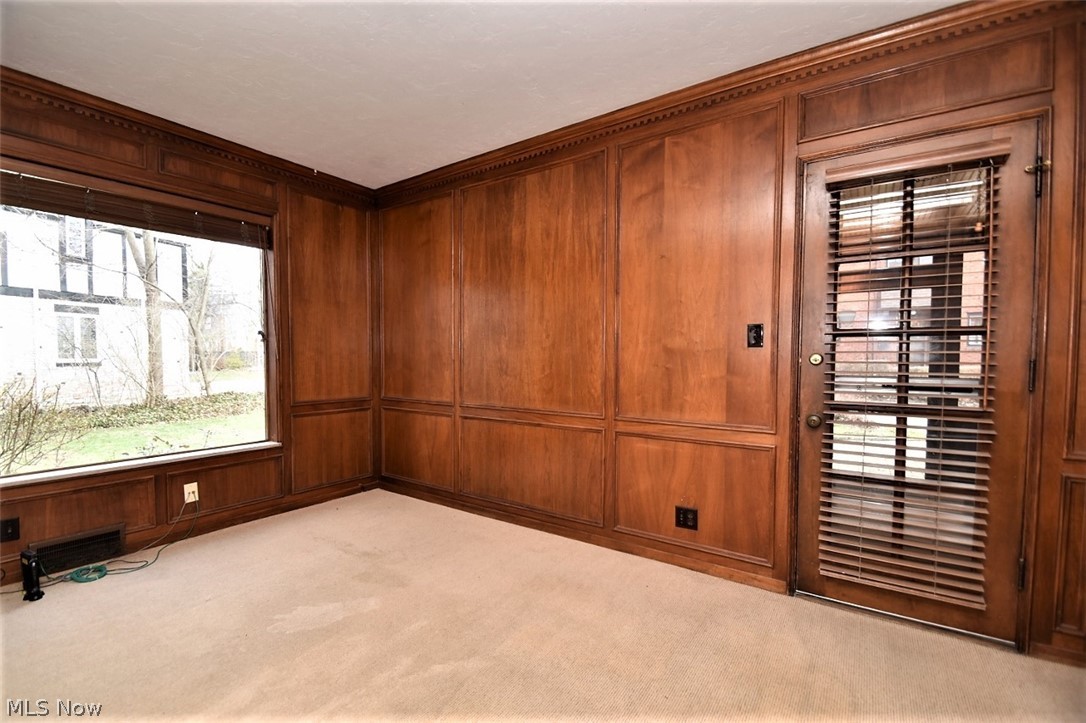 3369 Elsmere Road Cleveland, OH 44120 - Photo 6 of 35 Gallery Image 6