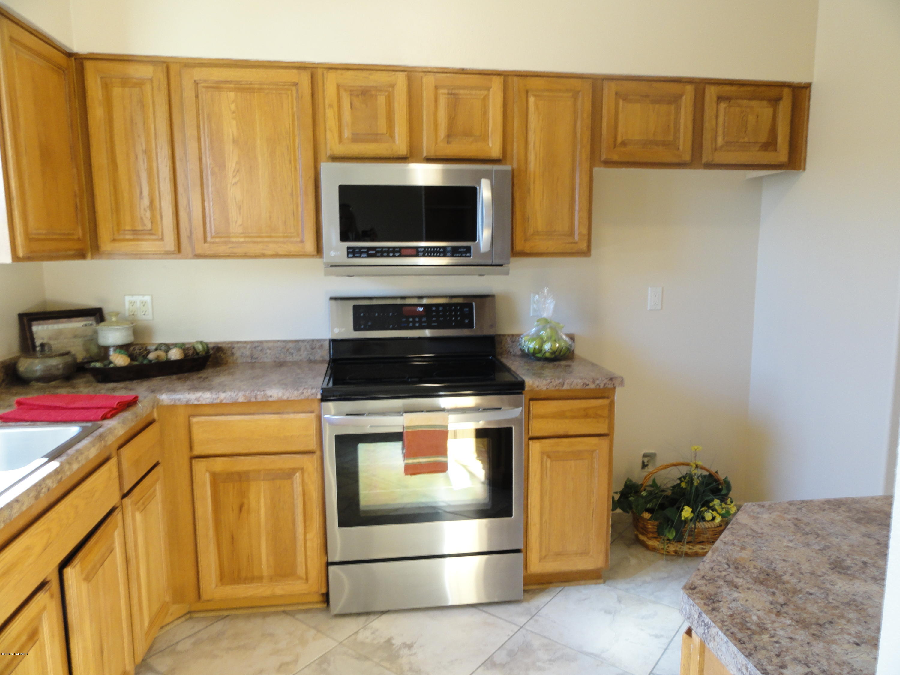 956 South Pantano Road Tucson, AZ 85710 - Photo 5 of 14 Gallery Image 5