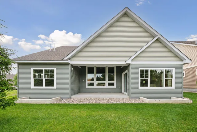 $572,000 | 752 Somerwood Lane, Waconia, MN 55387