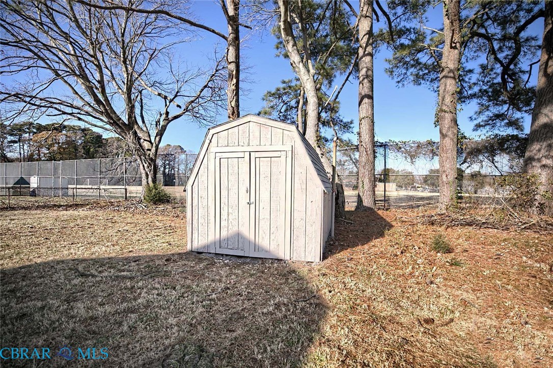 353 Fox Hill Road Hampton, VA 23669 - Photo 5 of 27