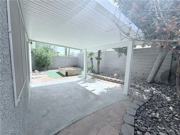 $1,913 | 9653 Marble Peak Court, Las Vegas, NV 89129