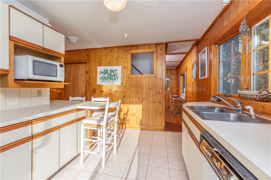 7 Grieg Road Westerly, RI 02891 - Photo 11 of 25